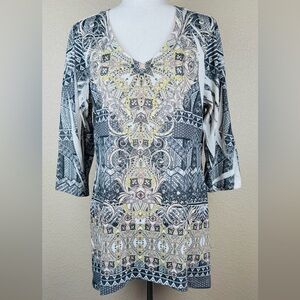 Style & Co. women’s tunic top. Size 0X=14W.
Embellishments on front. EUC